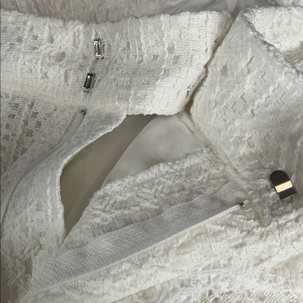 Elegant White Lace Women's Pants - Picture 3 of 4